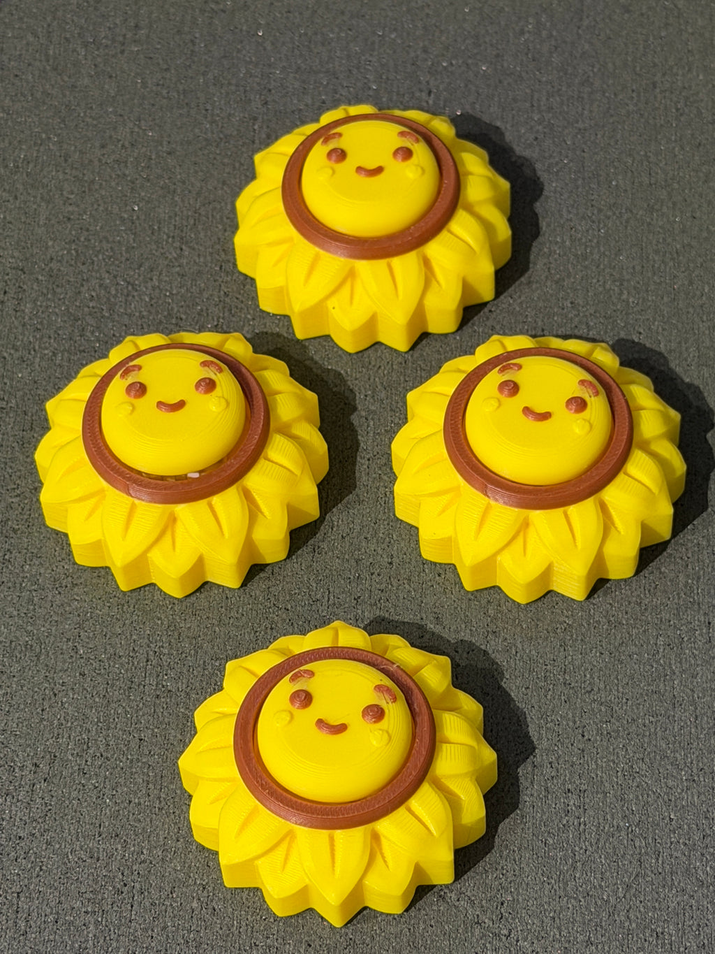 Sunflower clicker spinner