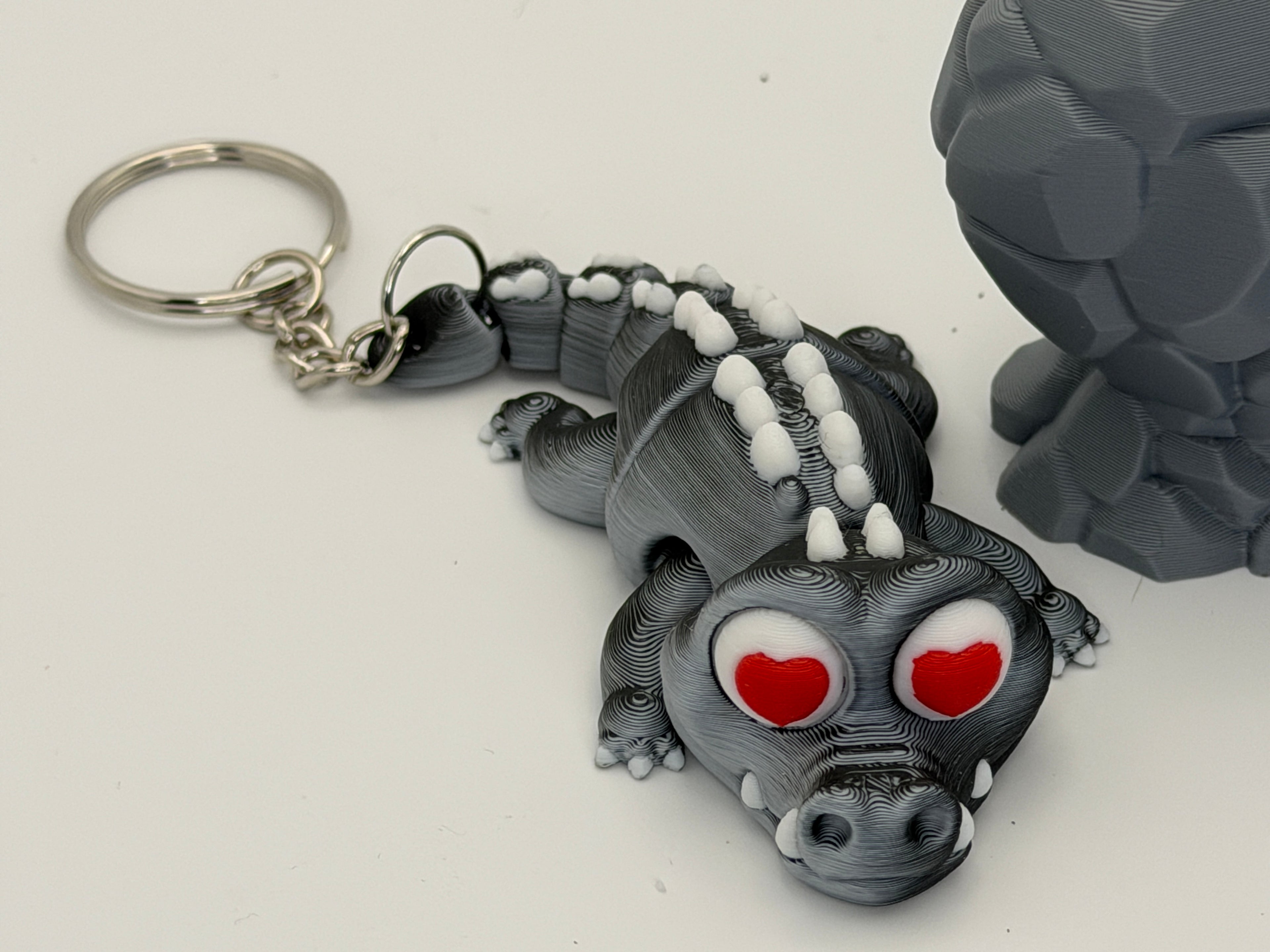 Magnetic Dragon Keyring Set with Magnetic Display Stand